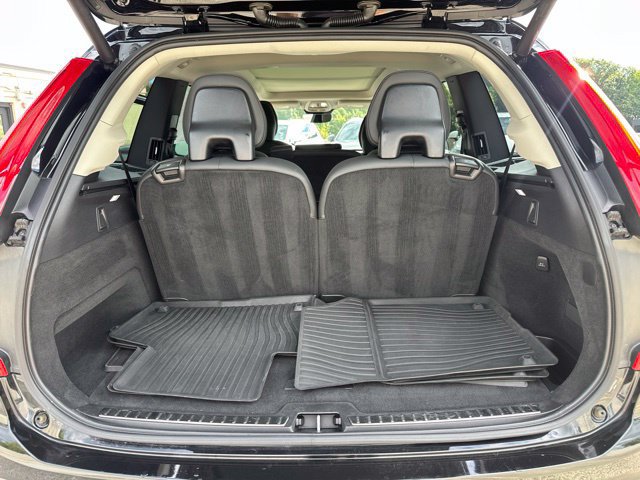 Certified 2024 Volvo XC90 T8 Plus AWD/4WD image 33