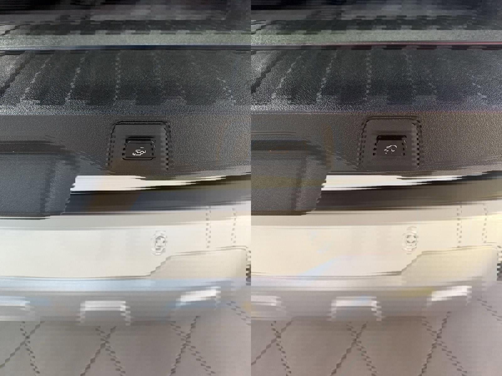 Used 2019 BMW X5 xDrive40i w/ Convenience Package image 9