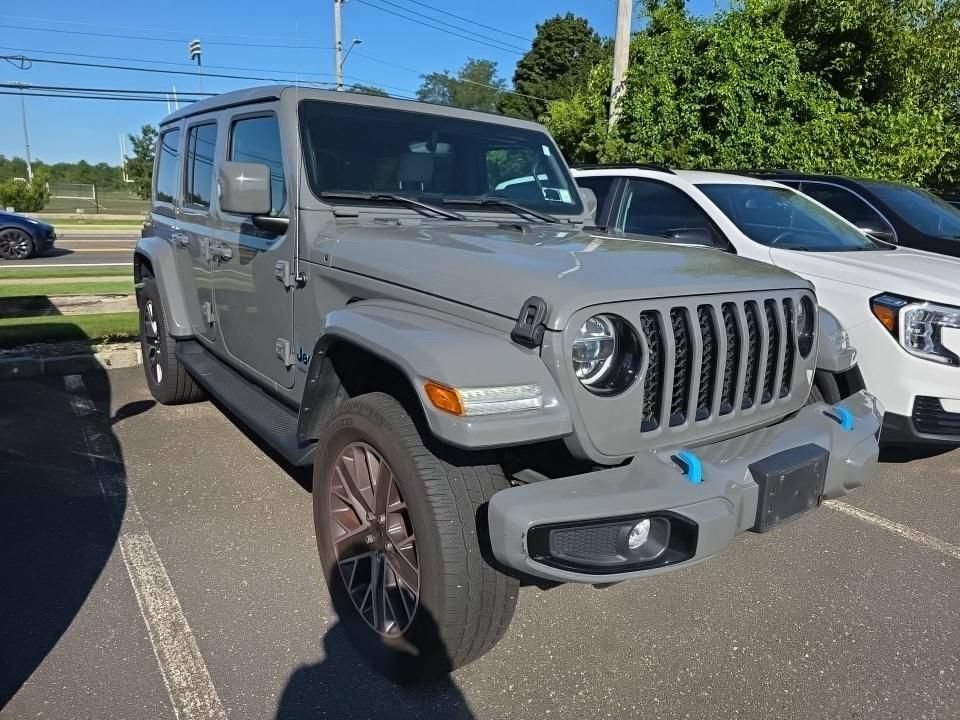 Used 2022 Jeep Wrangler Unlimited Sahara AWD/4WD image 1