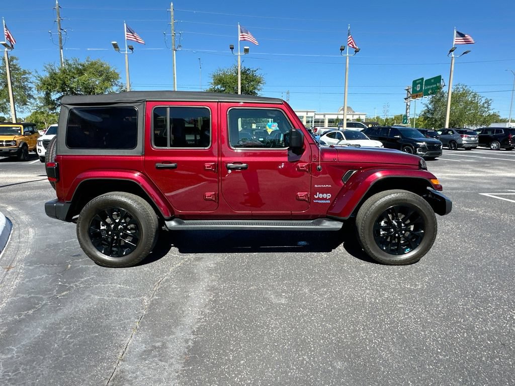Used 2022 Jeep Wrangler Unlimited Sahara w/ Cold Weather Group AWD/4WD image 4