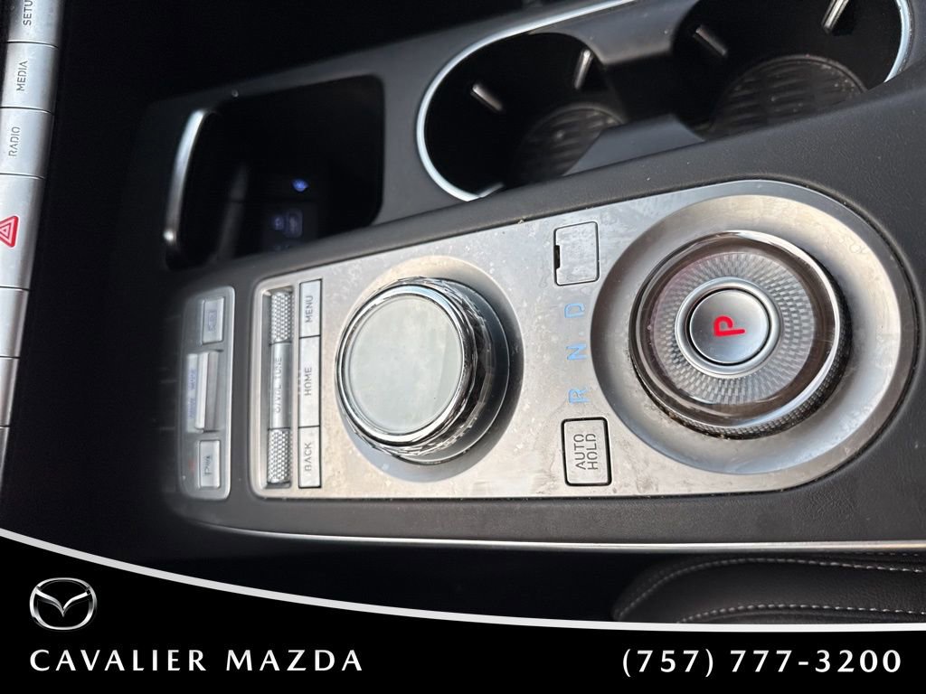 Used 2025 Genesis GV70 2.5T image 13