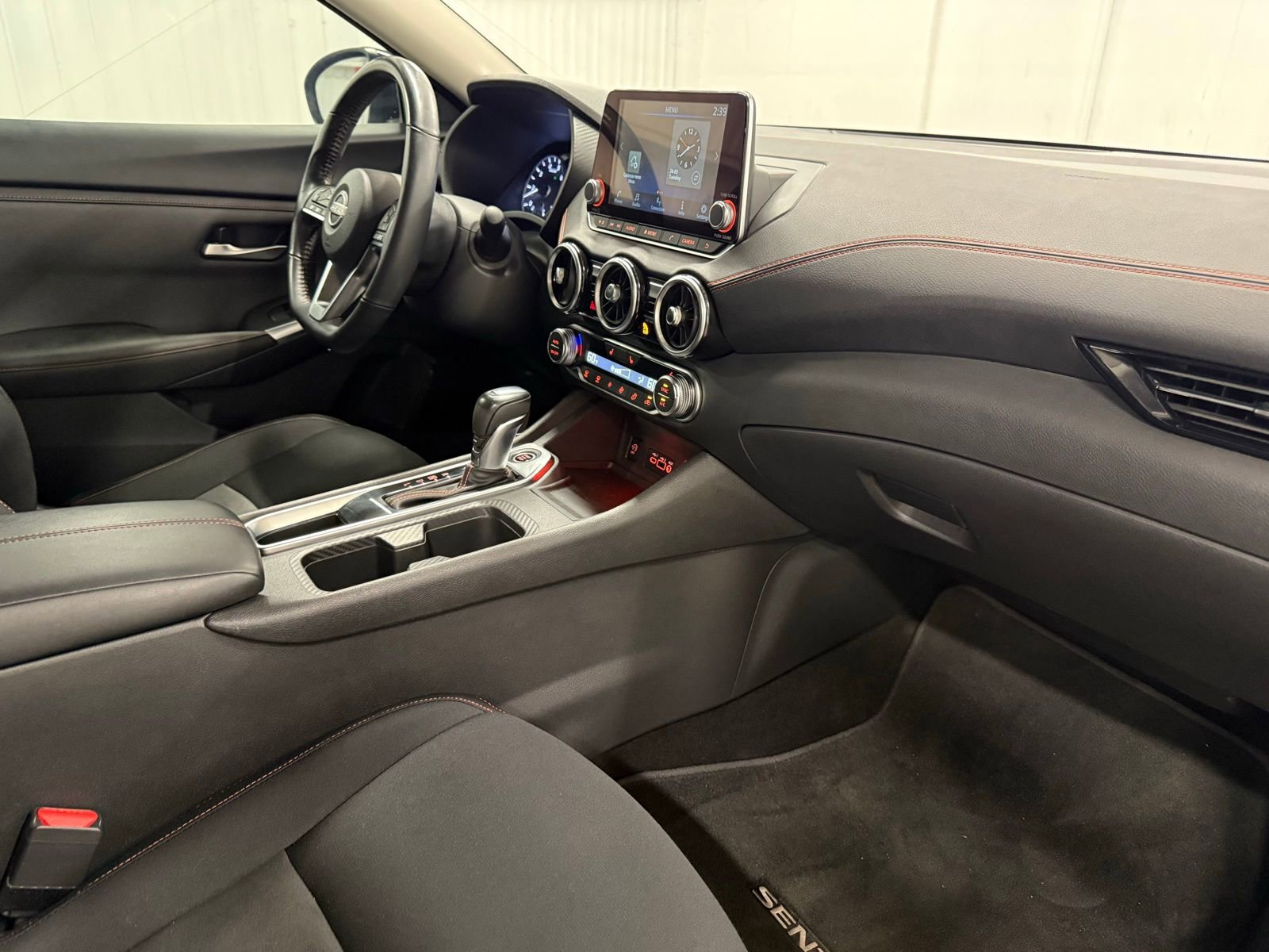 Used 2024 Nissan Sentra SR FWD image 22