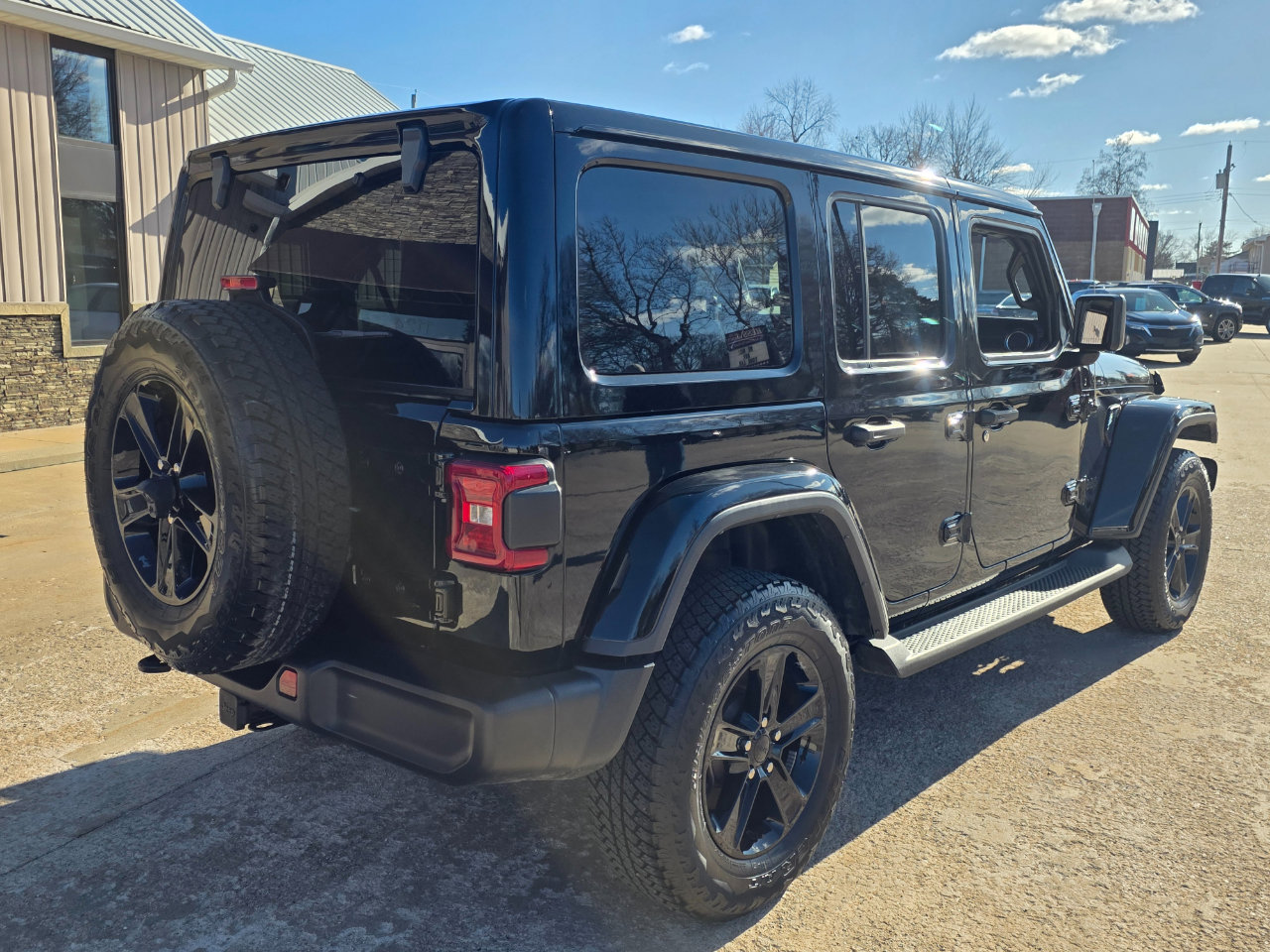 Used 2022 Jeep Wrangler Unlimited Sahara image 20