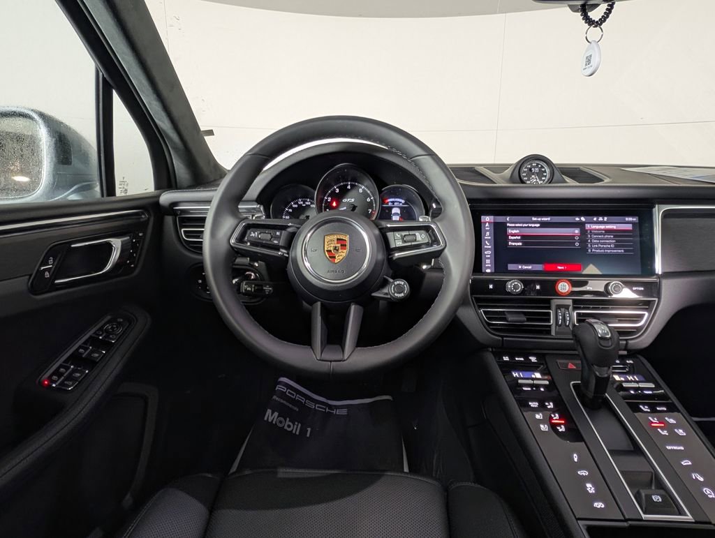 New 2026 Porsche Macan GTS image 21