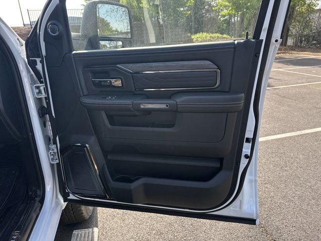 New 2025 RAM 2500 Limited image 14