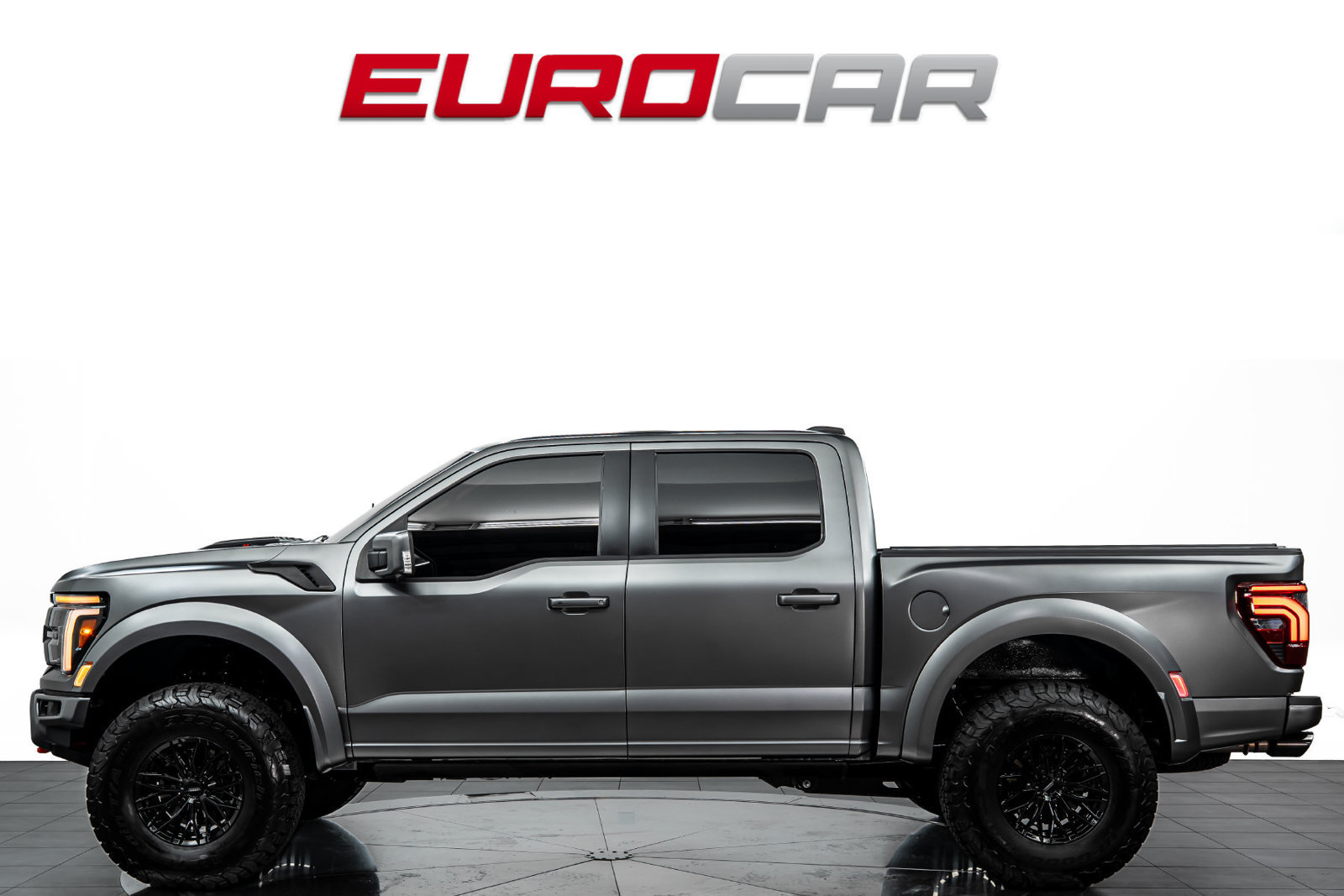 Used 2025 Ford F150 Raptor w/ Equipment Group 803A Raptor R AWD/4WD image 2