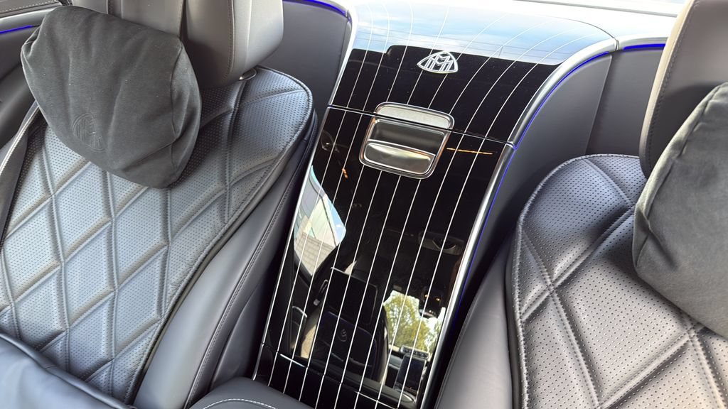 Used 2023 Mercedes-Benz Maybach S 580 4MATIC image 41