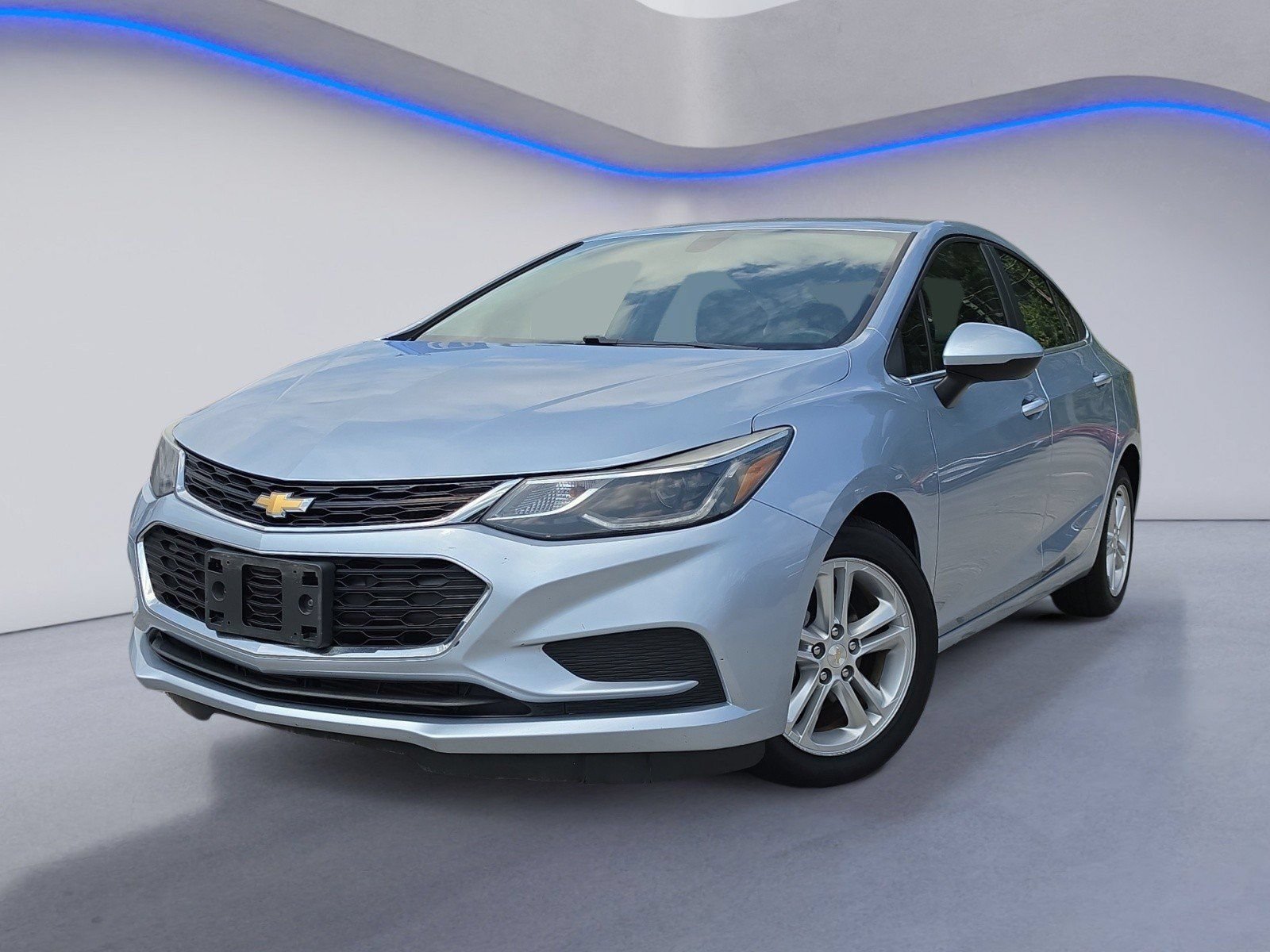 Used 2018 Chevrolet Cruze LT w/ Convenience Package FWD video 2