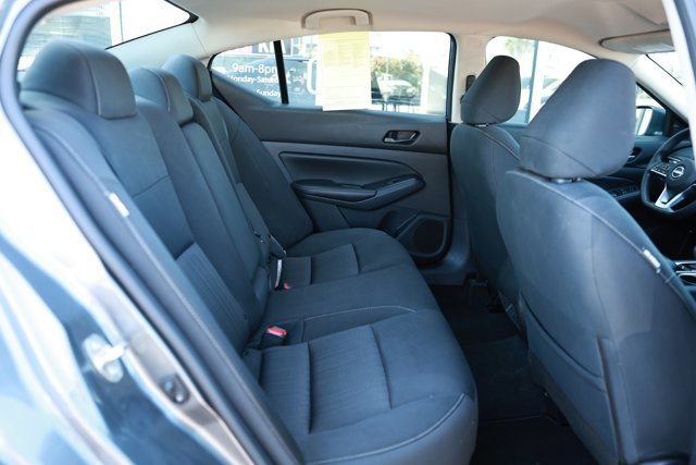 Used 2024 Nissan Altima 2.5 SV FWD image 27