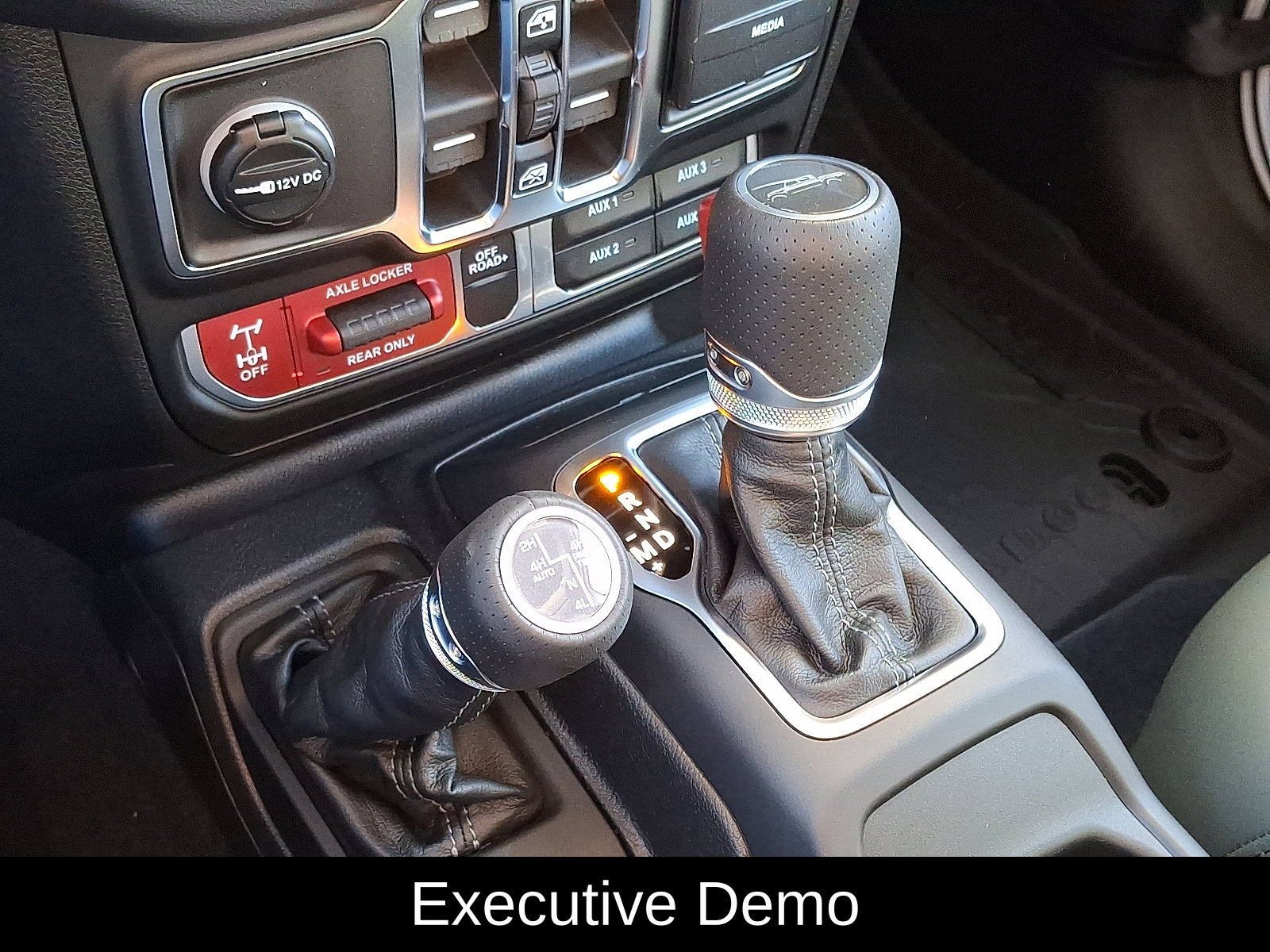 New 2026 Jeep Gladiator Mojave AWD/4WD image 9