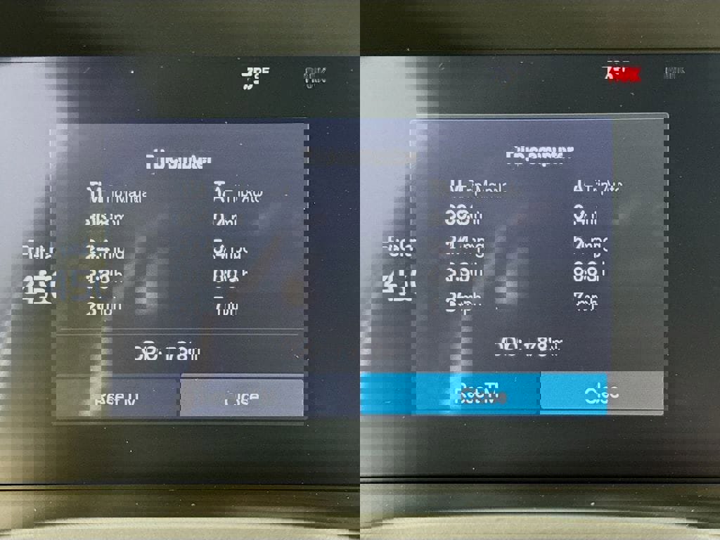 Certified 2026 Volvo XC40 B5 Ultra w/ Climate Package image 12