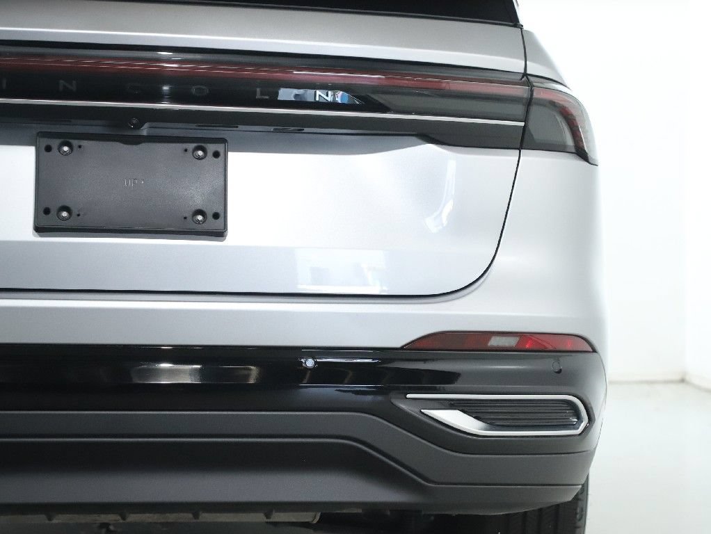 Used 2025 Lincoln Nautilus Premier AWD/4WD image 43