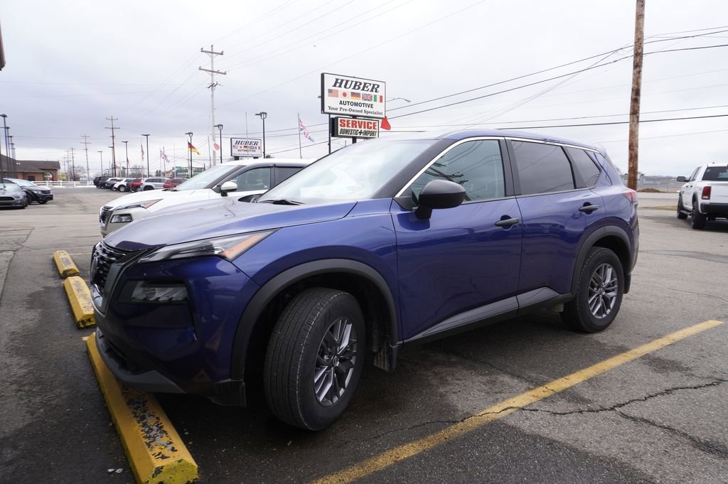 Used 2023 Nissan Rogue S image 1
