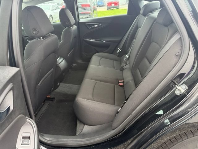 Used 2021 Chevrolet Malibu LS FWD image 17