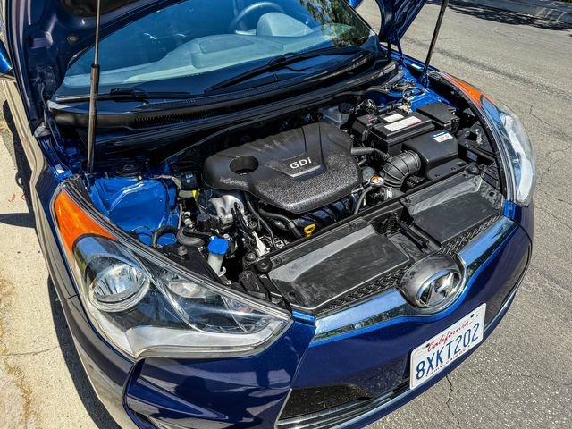 Used 2017 Hyundai Veloster Value Edition FWD image 13