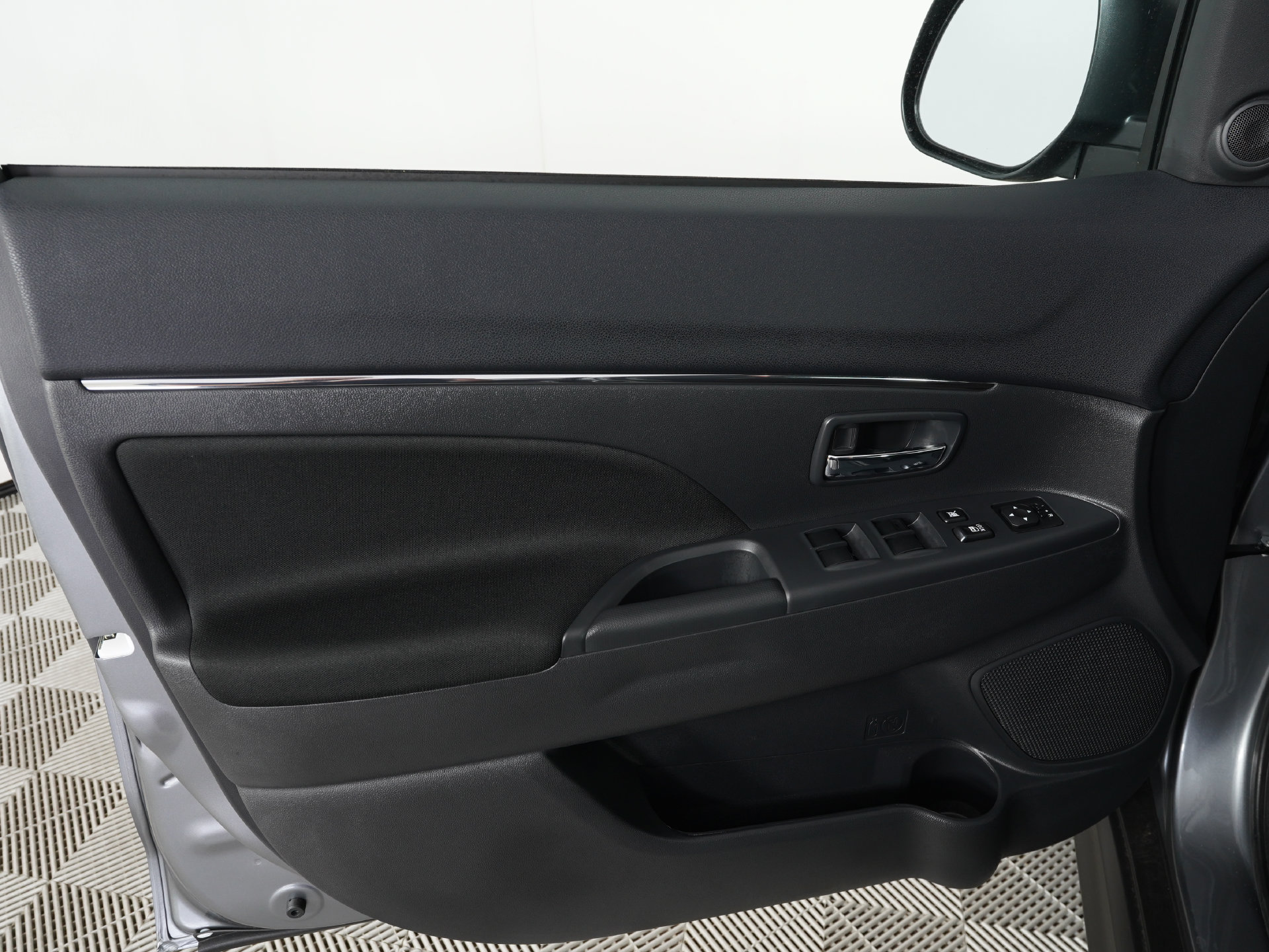 New 2027 Mitsubishi Outlander Sport FWD image 10