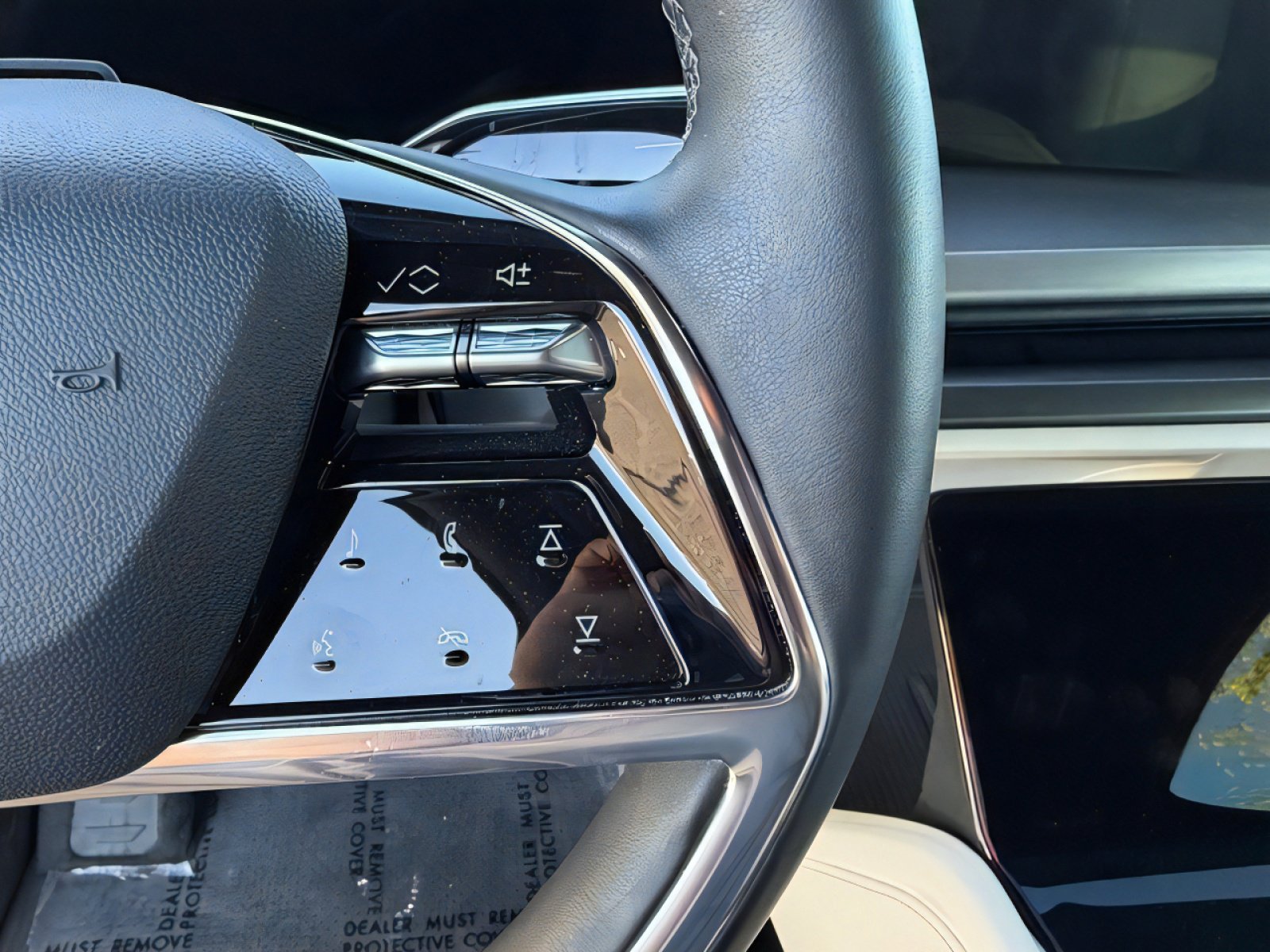 Used 2026 Cadillac Vistiq Luxury image 21