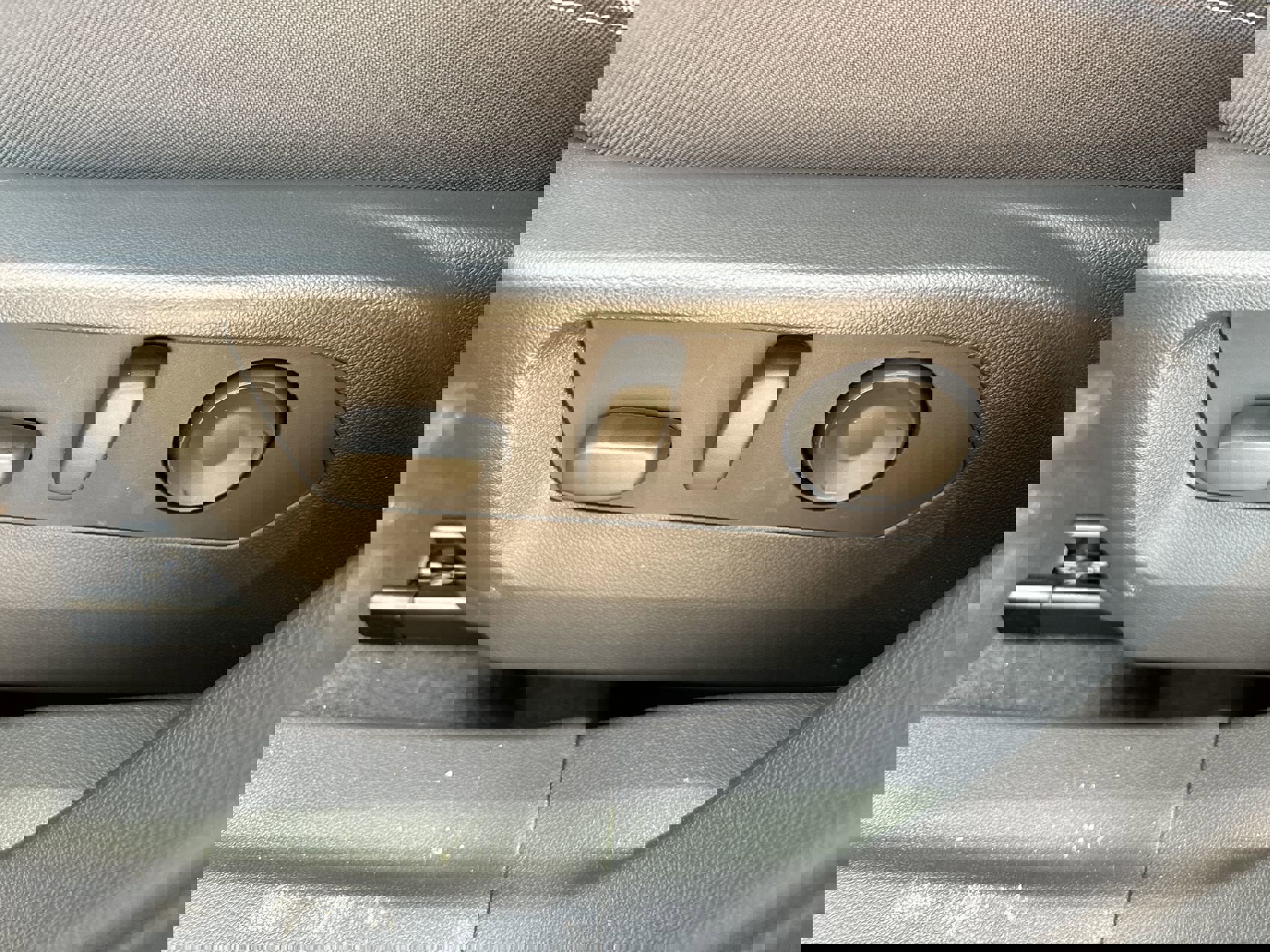 New 2025 Buick Envision Sport Touring image 12