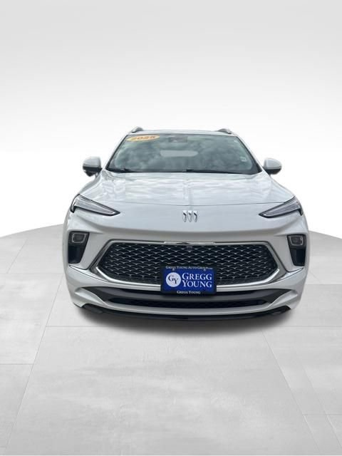 Used 2025 Buick Encore GX Avenir w/ Avenir Technology Package AWD/4WD image 10