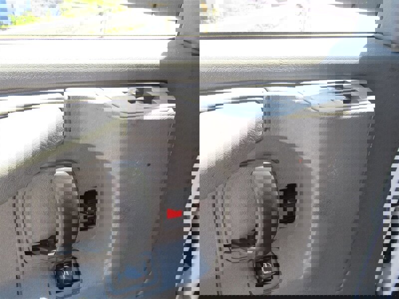 Used 2014 Chevrolet Express 2500 image 16