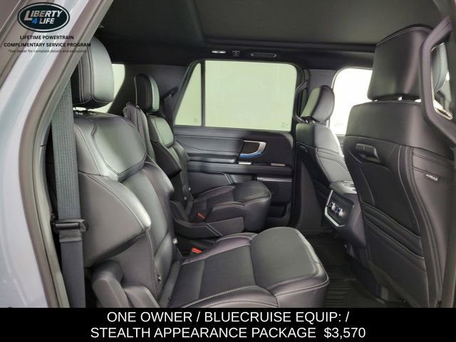 Used 2025 Ford Expedition Max Platinum w/ Stealth Appearance Package image 17