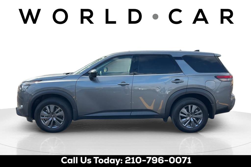 Used 2025 Nissan Pathfinder S FWD image 6