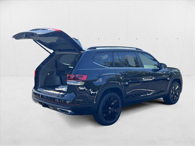 New 2026 Volkswagen Atlas SE image 2