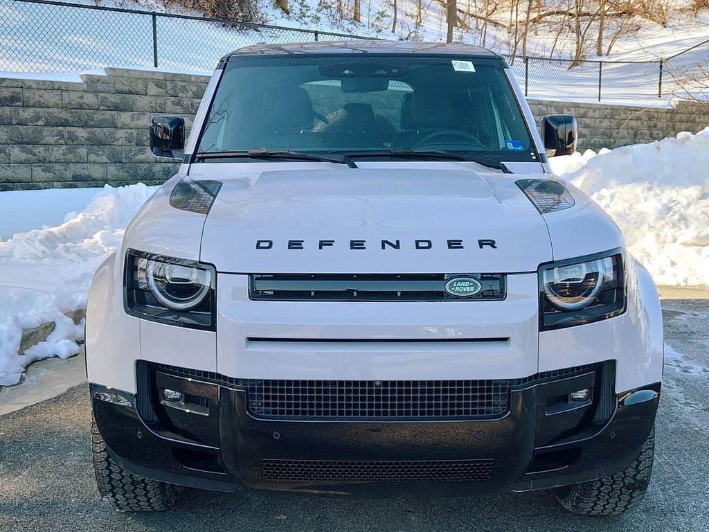 Used 2026 Land Rover Defender 110 X-Dynamic SE AWD/4WD image 8