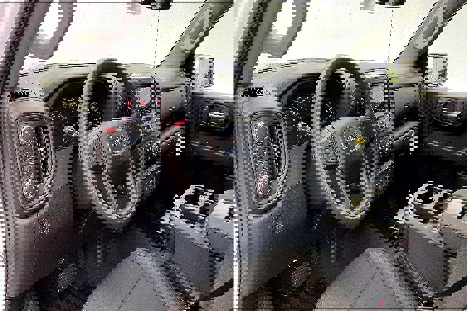 Used 2025 GMC Sierra 1500 Pro w/ Graphite Edition image 4