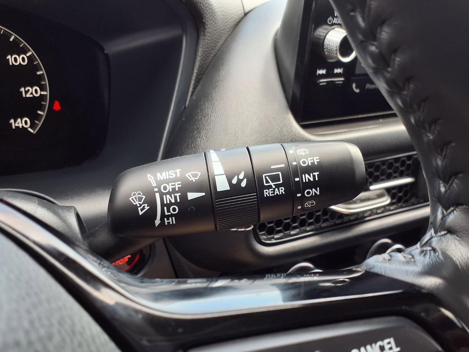 Used 2023 Honda HR-V EX-L image 18