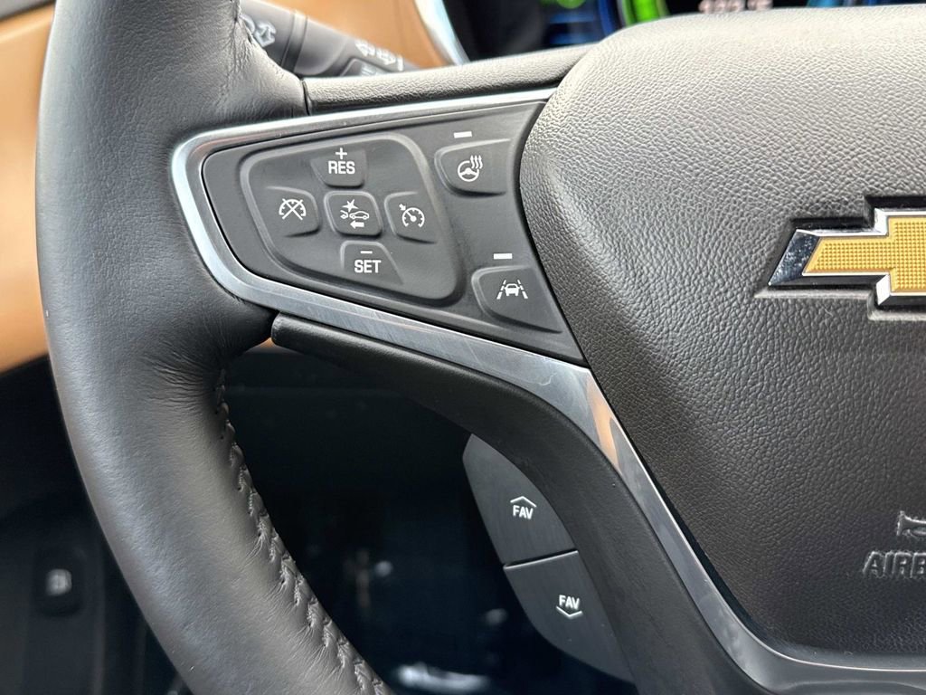 Used 2016 Chevrolet Volt Premier w/ Driver Confidence Package FWD image 22