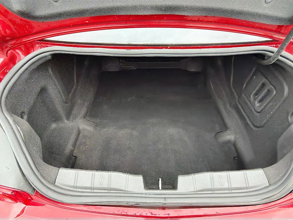 Used 2021 Chevrolet Camaro LT w/ Technology Package image 11