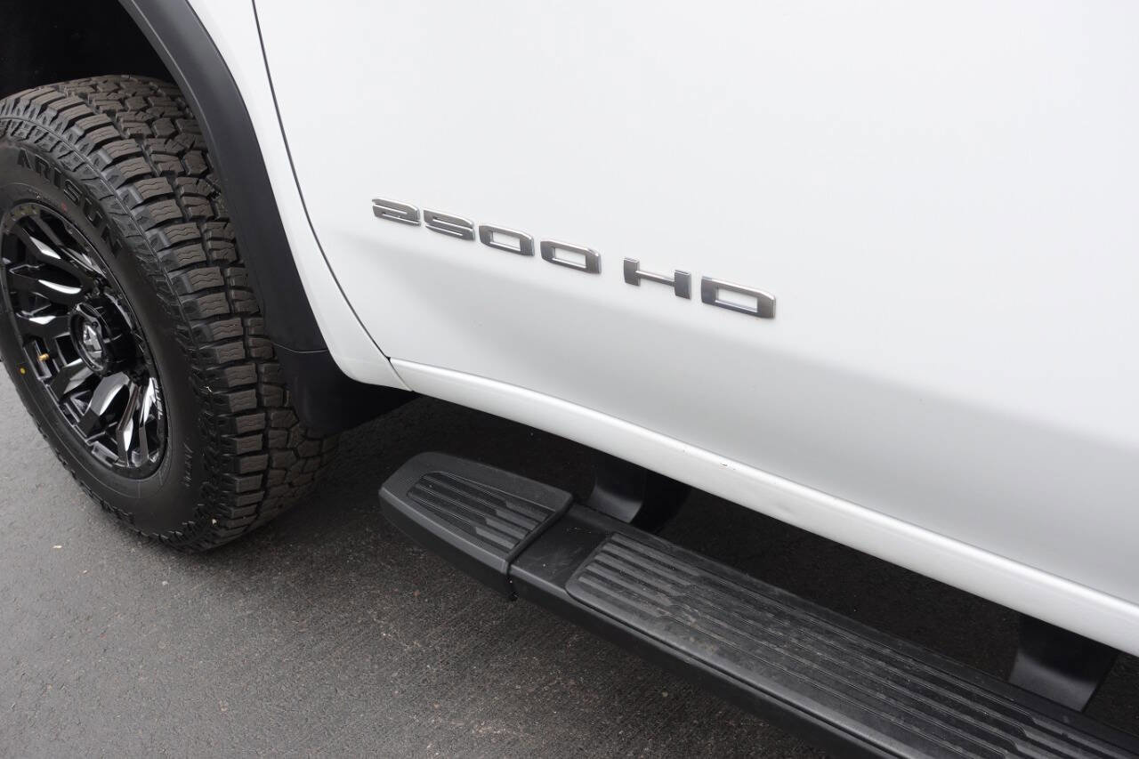 Used 2023 GMC Sierra 2500 Pro w/ Convenience Package AWD/4WD image 13