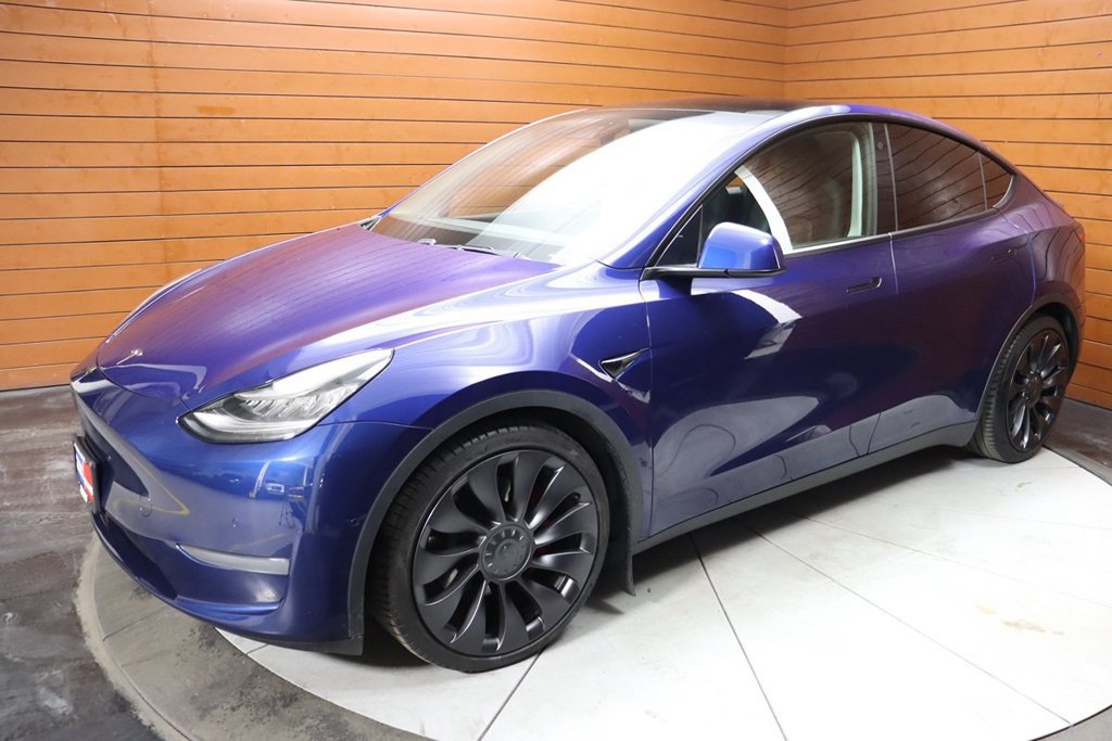 Used 2023 Tesla Model Y Performance AWD/4WD image 8