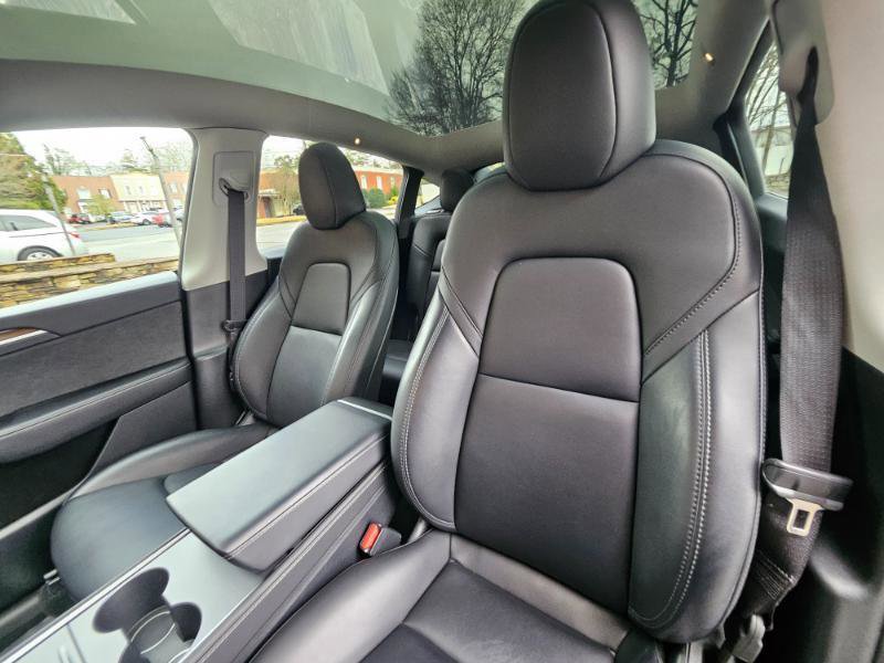 Used 2024 Tesla Model Y Long Range image 37