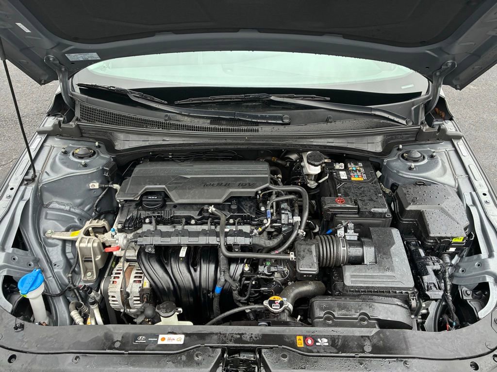 Used 2024 Hyundai Elantra SE image 10