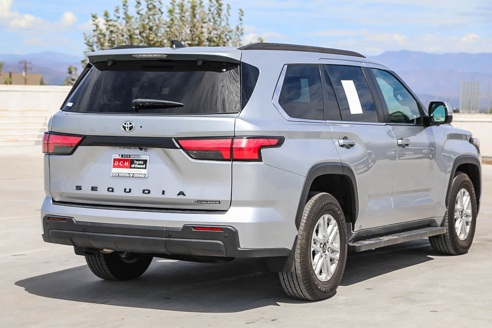 Used 2025 Toyota Sequoia SR5 AWD/4WD image 5