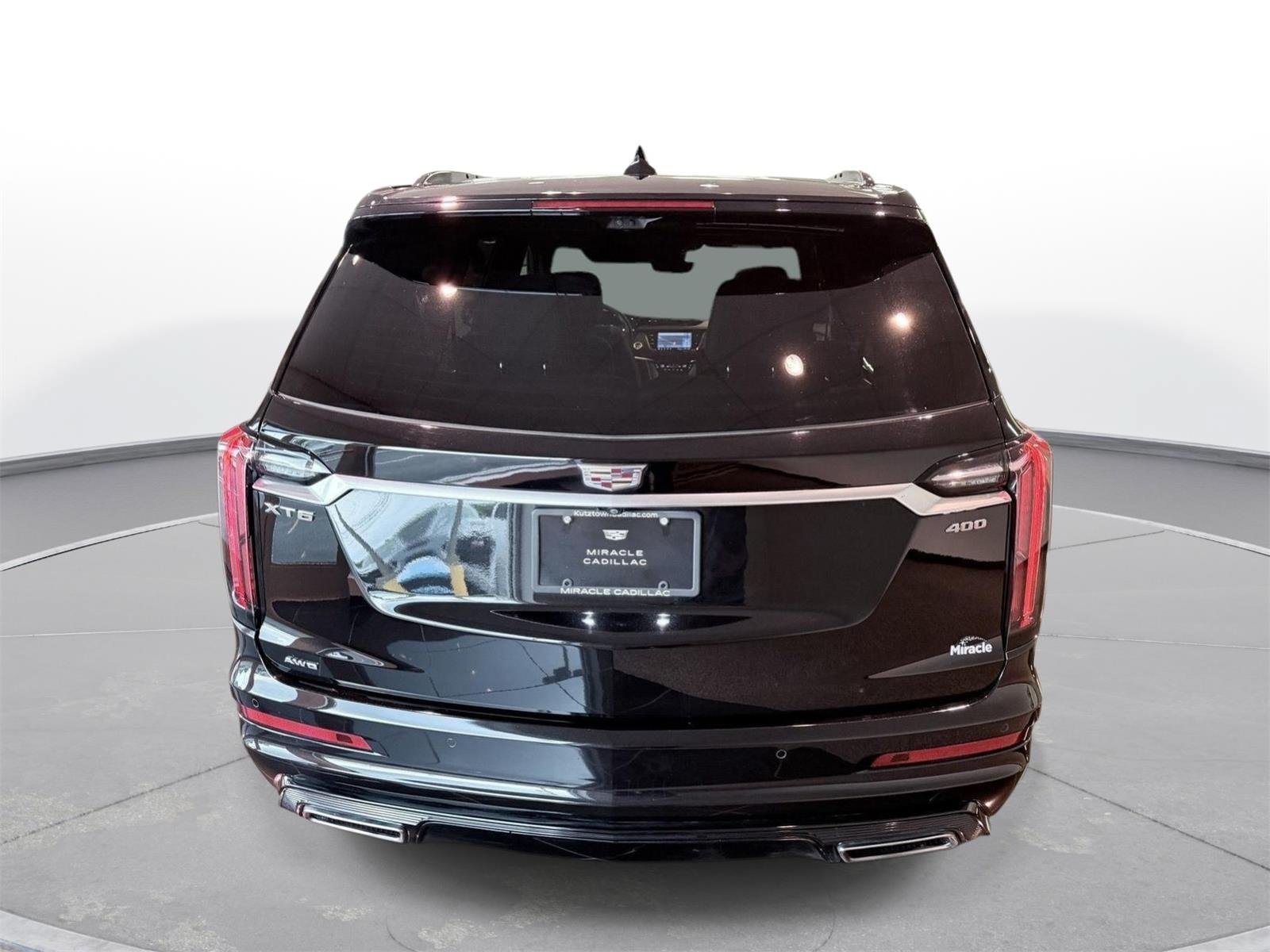 Used 2024 Cadillac XT6 Sport w/ Technology Package AWD/4WD image 14