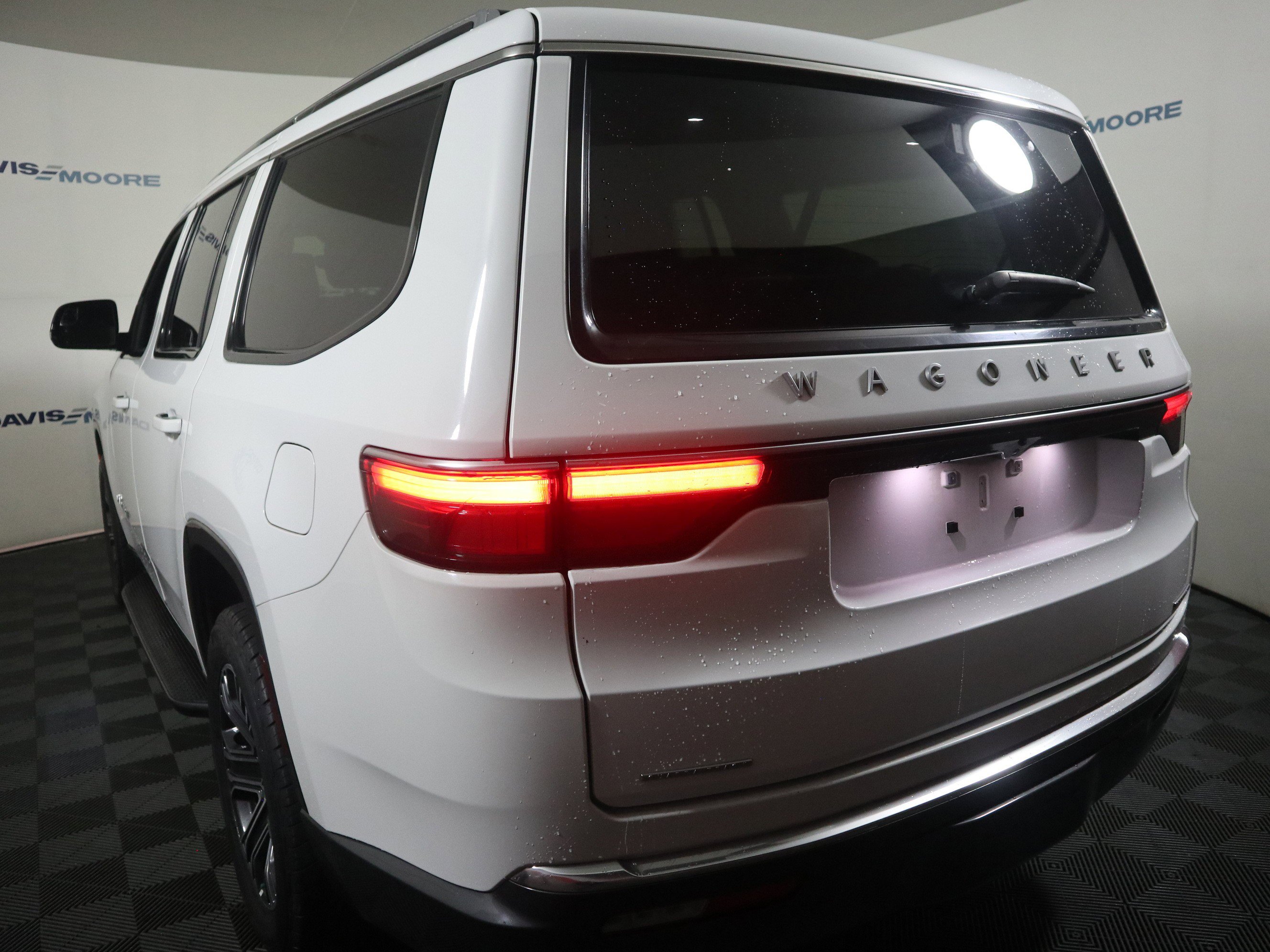 Used 2022 Jeep Wagoneer Series III AWD/4WD image 10