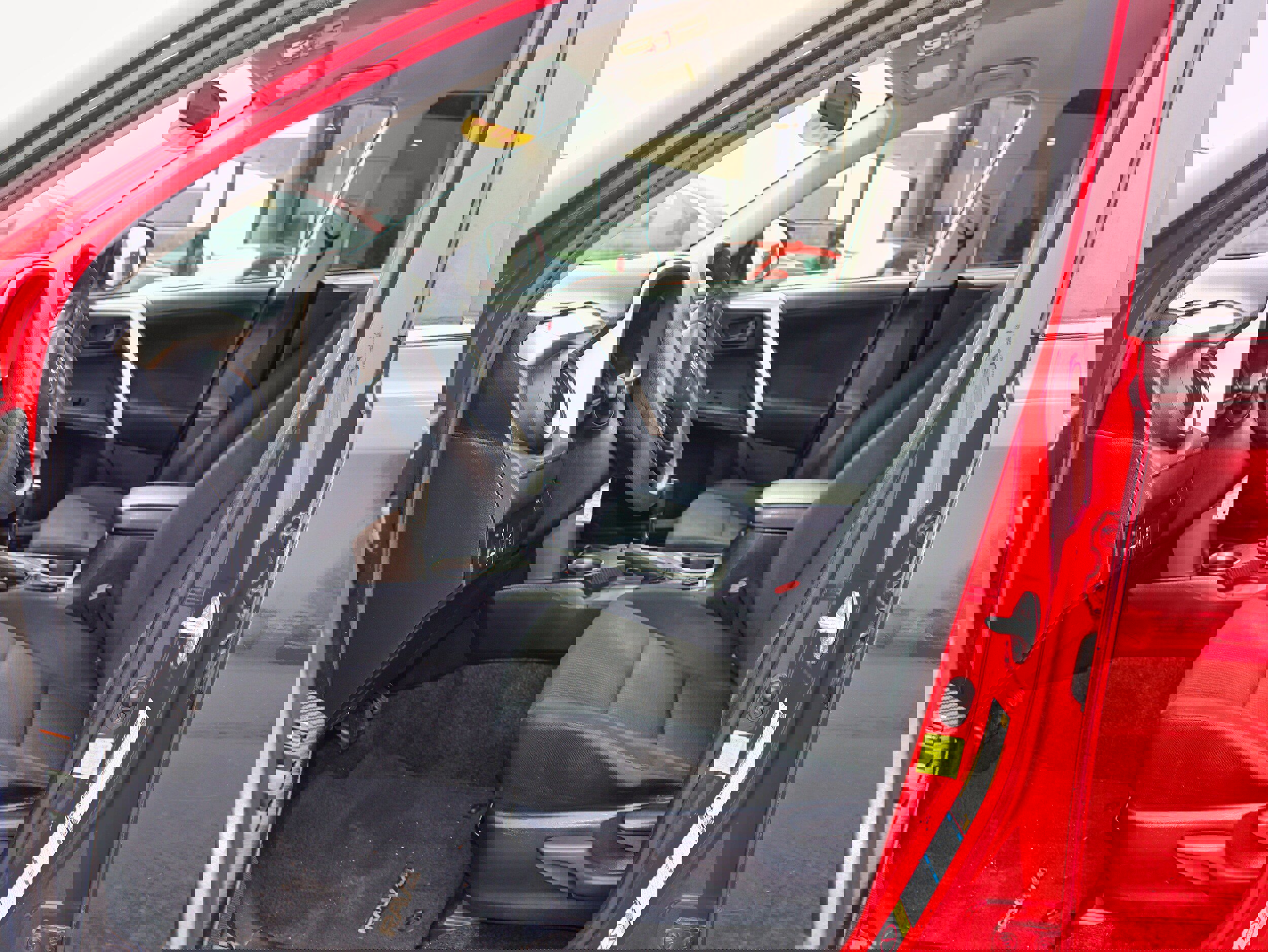 Used 2014 Toyota RAV4 LE image 10