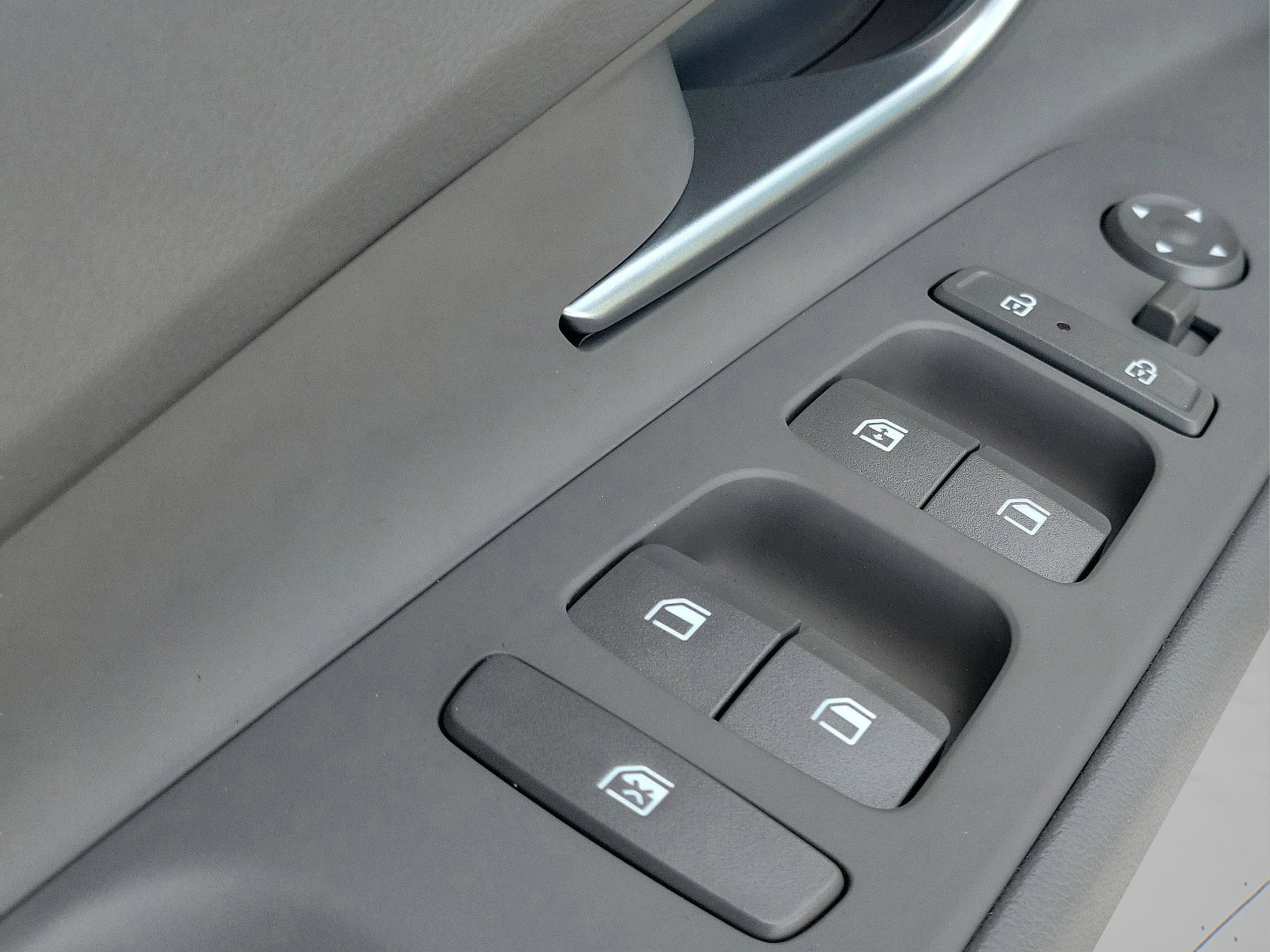 New 2026 Hyundai Elantra SEL Sport Premium FWD image 29