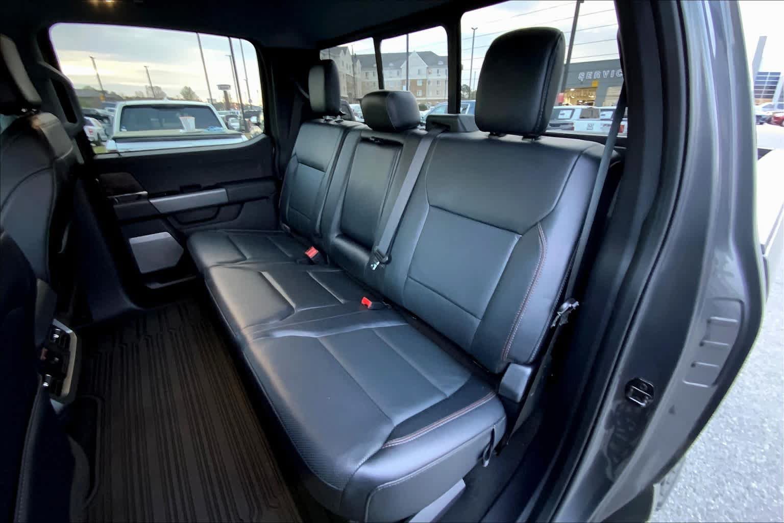Used 2023 Ford F250 Lariat w/ Lariat Ultimate Package AWD/4WD image 20
