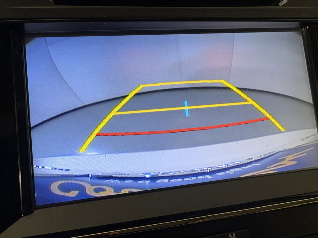 Used 2015 Toyota Avalon Limited image 29