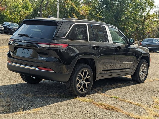 New 2025 Jeep Grand Cherokee Limited image 3