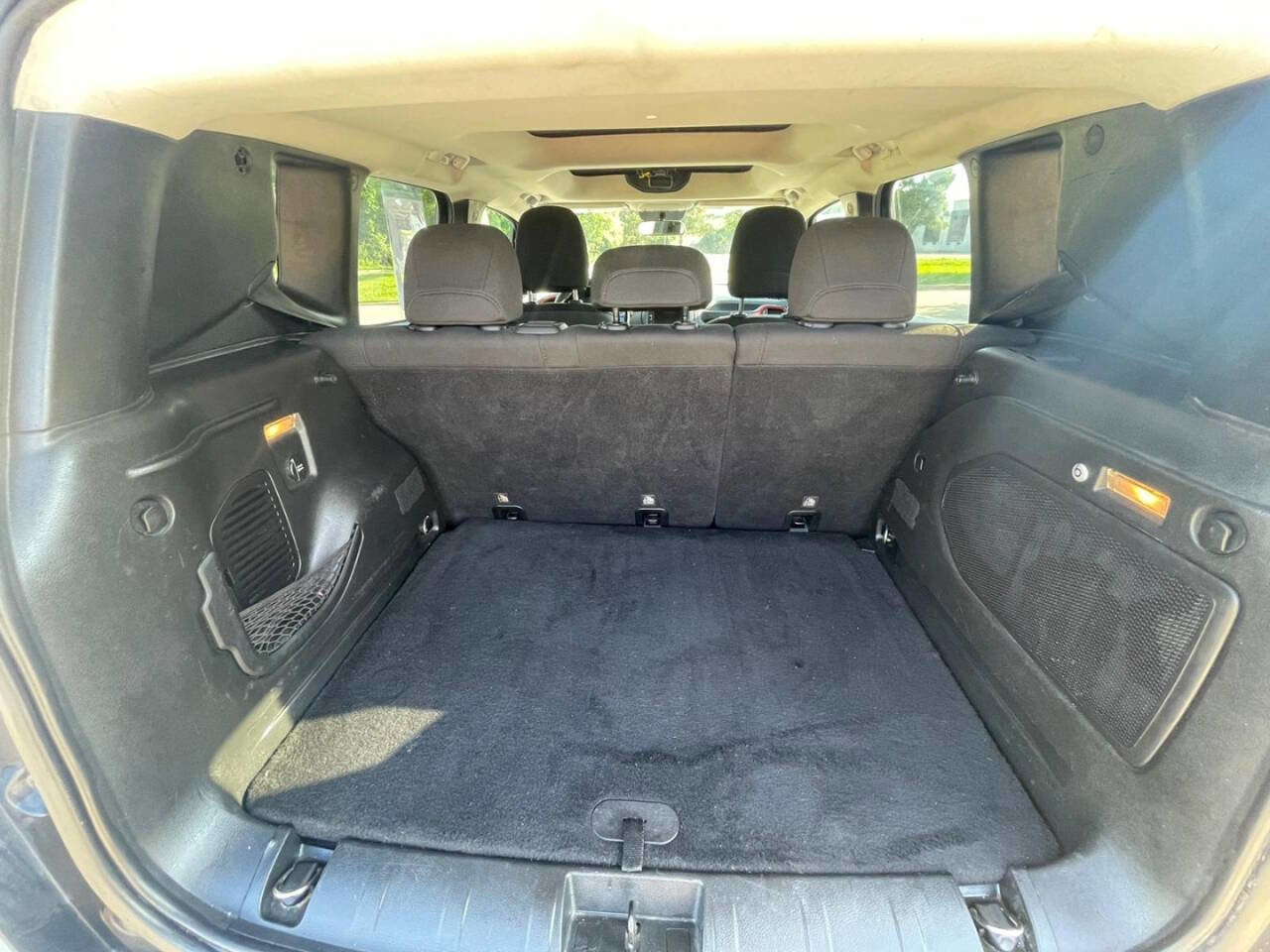 Used 2016 Jeep Renegade Trailhawk image 11