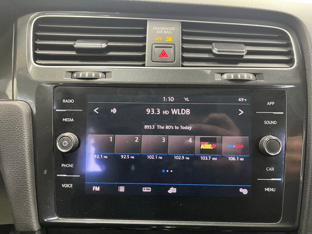 Used 2019 Volkswagen Golf SE w/ Driver Assistance Package image 17