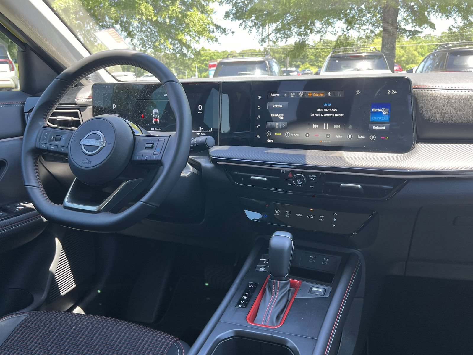 Certified 2025 Nissan Kicks SR AWD/4WD image 3
