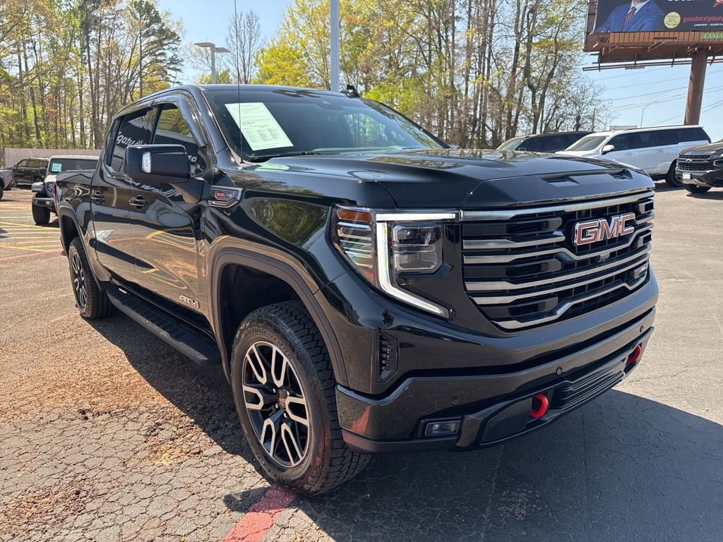 Used 2025 GMC Sierra 1500 AT4 w/ AT4 Premium Package image 4
