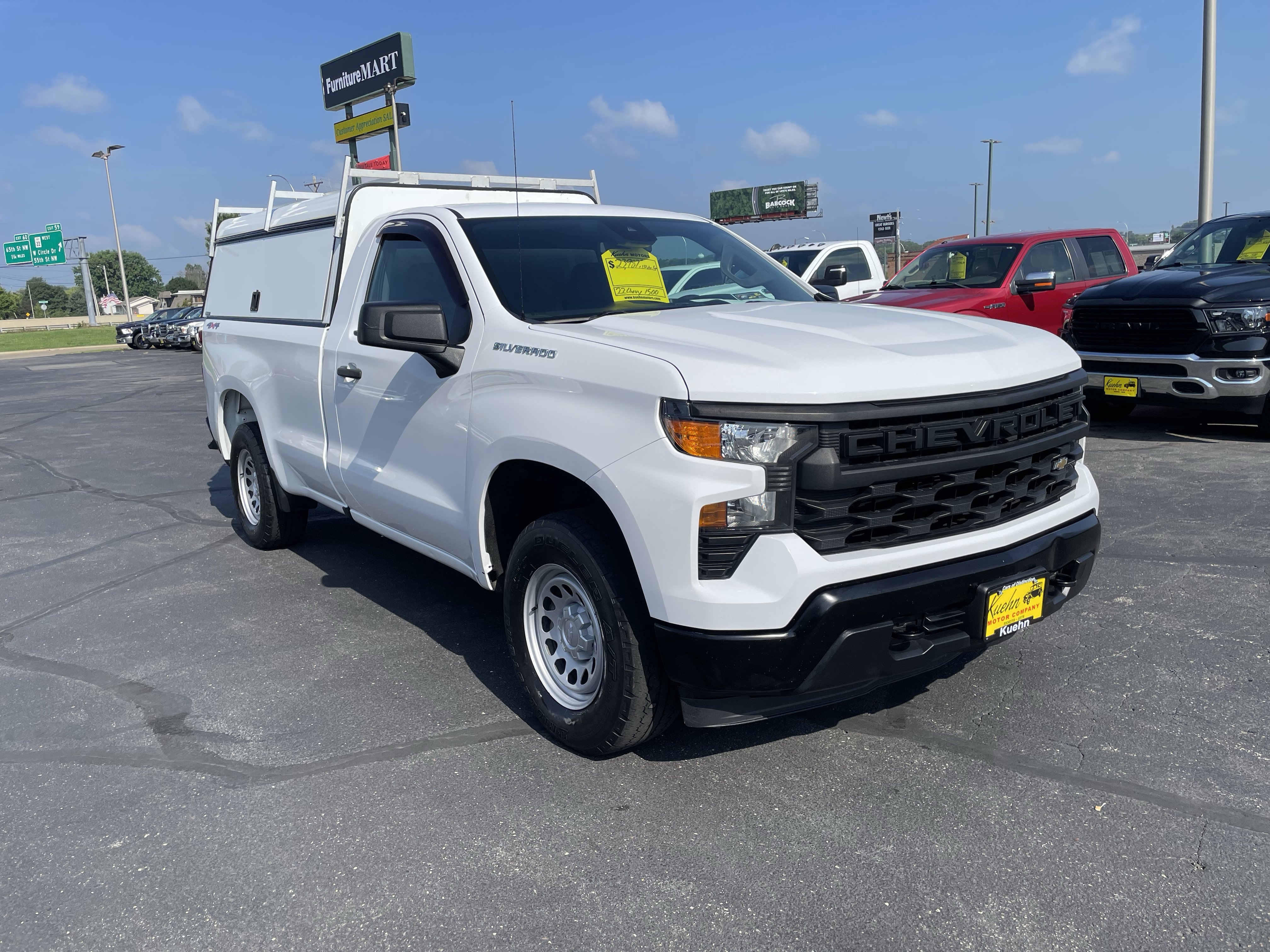 Used 2022 Chevrolet Silverado 1500 W/T w/ WT Value Package AWD/4WD image 2