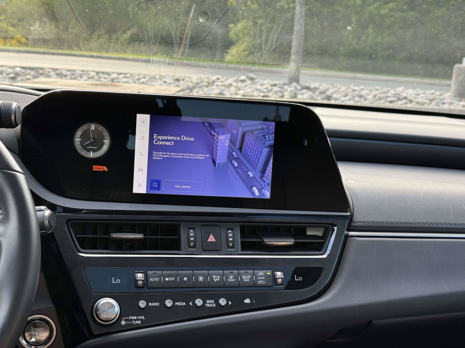 Used 2025 Lexus ES 350 w/ Premium Package FWD image 10